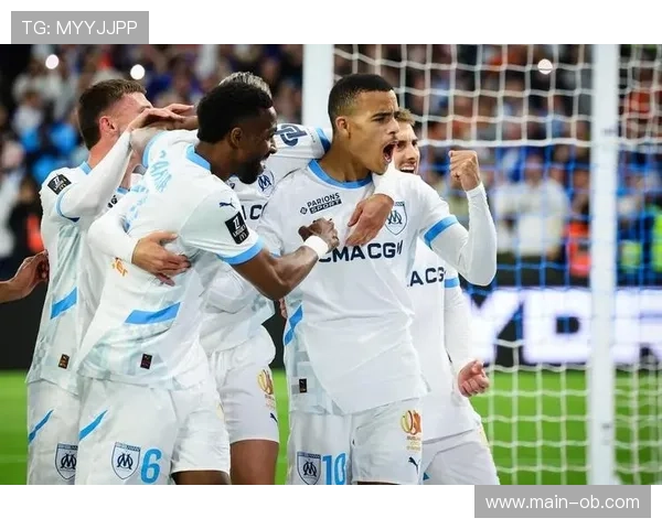 格林伍德梅开二度，马赛5-1客胜尼斯暂居积分榜首位